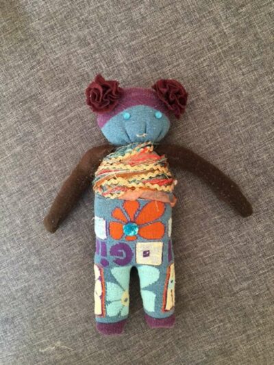 Paloma-Vuong-Poupee-Totem-la_créativité-3.5-Ybackgalerie-ARTree