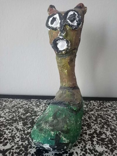 Jaber-Al-Mahjoub-sculpture-83-totem-chaussure-Art-Brut-Outsider-art-contemporain-Ybackgalerie-ARtree