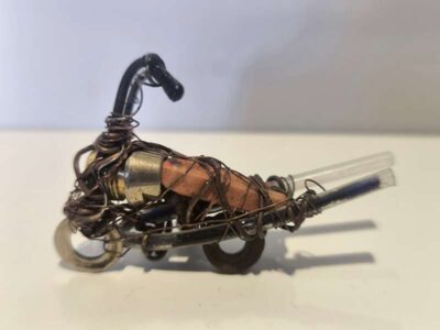 Damián-Valdés-Dilla-sculpture-art-brut-moto-chopper-2025-Cuba-ARTree-Ybackgalerie